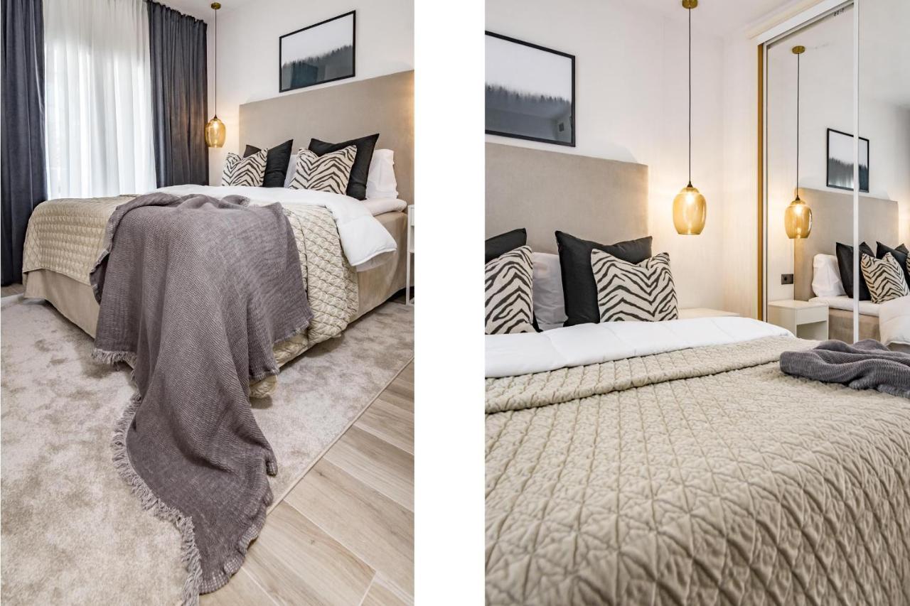 Pr - Stunning Flat Front Line Puerto Banus Apartemen Marbella